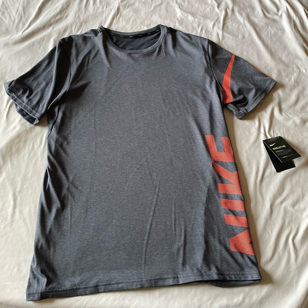 Nike NWT Grey DriFit Shirt, Sz L